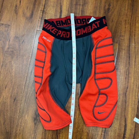 Nike Pro Combat MLB Compression Shorts Size Medium - Picture 7 of 7